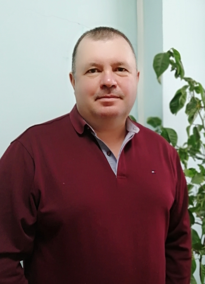 Гулюшев Михаил Юрьевич.